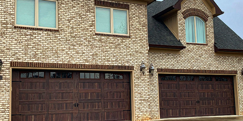 When to Call the Professionals for Garage Door Repair 