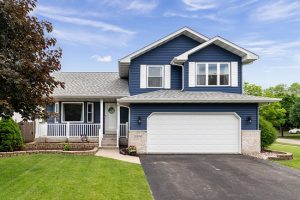 3 Things to Consider With Garage Door Replacement