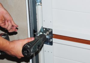 3 Reasons to Trust Our Team for Commercial Garage Door Repair Services